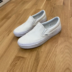 Slip-On VANS - Säljer även VITA! Storlek 37