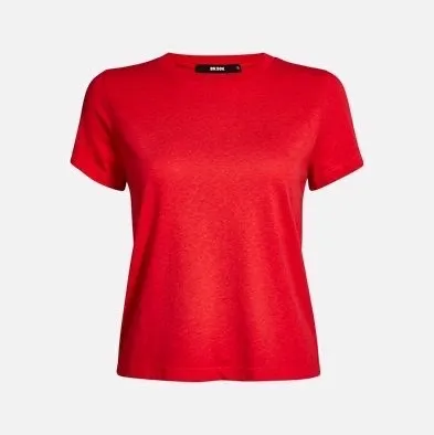 Röd t-shirt i stolek xs (samma modell som den rosa). T-shirts.
