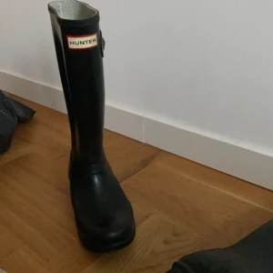 Hunter stövlar  - Superfina hunter stövlar sl 35/36 kan mötas upp i Stockholm eller fraktas.