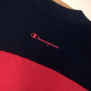 Champion tröja - Nyskick, frakt ingår. Storlek Xl, passar perfekt oversize på mig som vanligtvis är xs