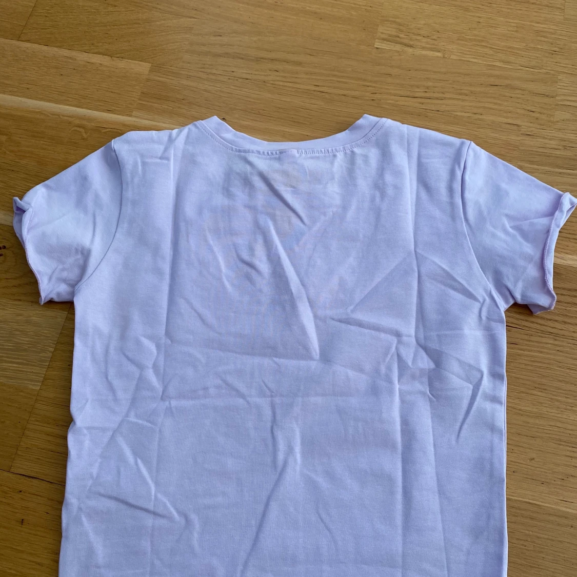 Lila tshirt med tryck - 90