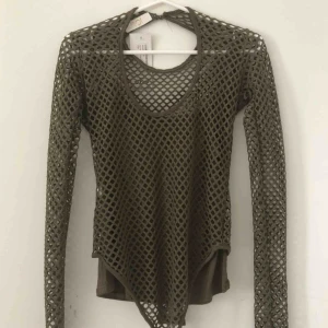  - Aldrig använd. Separat linne i samma färg ingår (syns lite på bilden) 