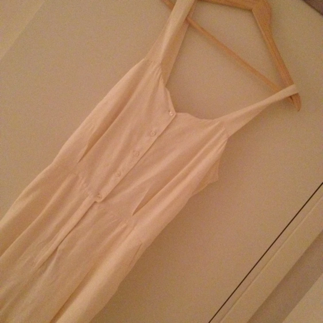 Söt gräddvit byxdress från H&M