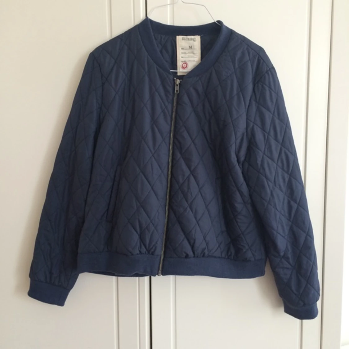 Qviltad jacka från westhill, bilbok. Bomber modell.  - 1403105641