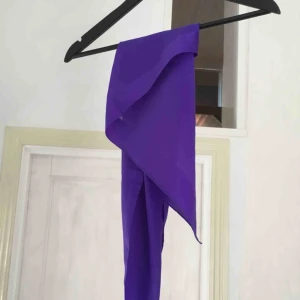  - Lila sjaaal 🧞‍♀️jättebra skick! skriv för mått!