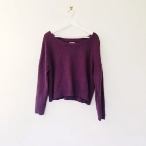 Lila stickad tröja från weekday - Lila stickad tröja från weekday