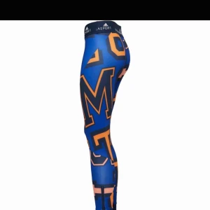  - (Förlåt för dåliga bilder) Adidas X Stella McCartney tights, nästintill oanvända och i gott skick!🦋 fraktkostnad tillkommer🕊 Kolla gärna in i min profil då jag har massor av andra annonser ute!