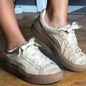  - Beige sneak image, sneakers från puma 