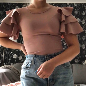  - Superfin rosa body från boohoo. Säljer pga en min stil längre. Köpare står för frakt.