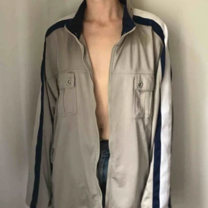  - Köpt på Humana, fint skick 