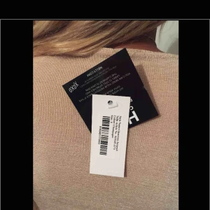  - Jumpsuit från Nelly aldrig används . Priset ink frakt