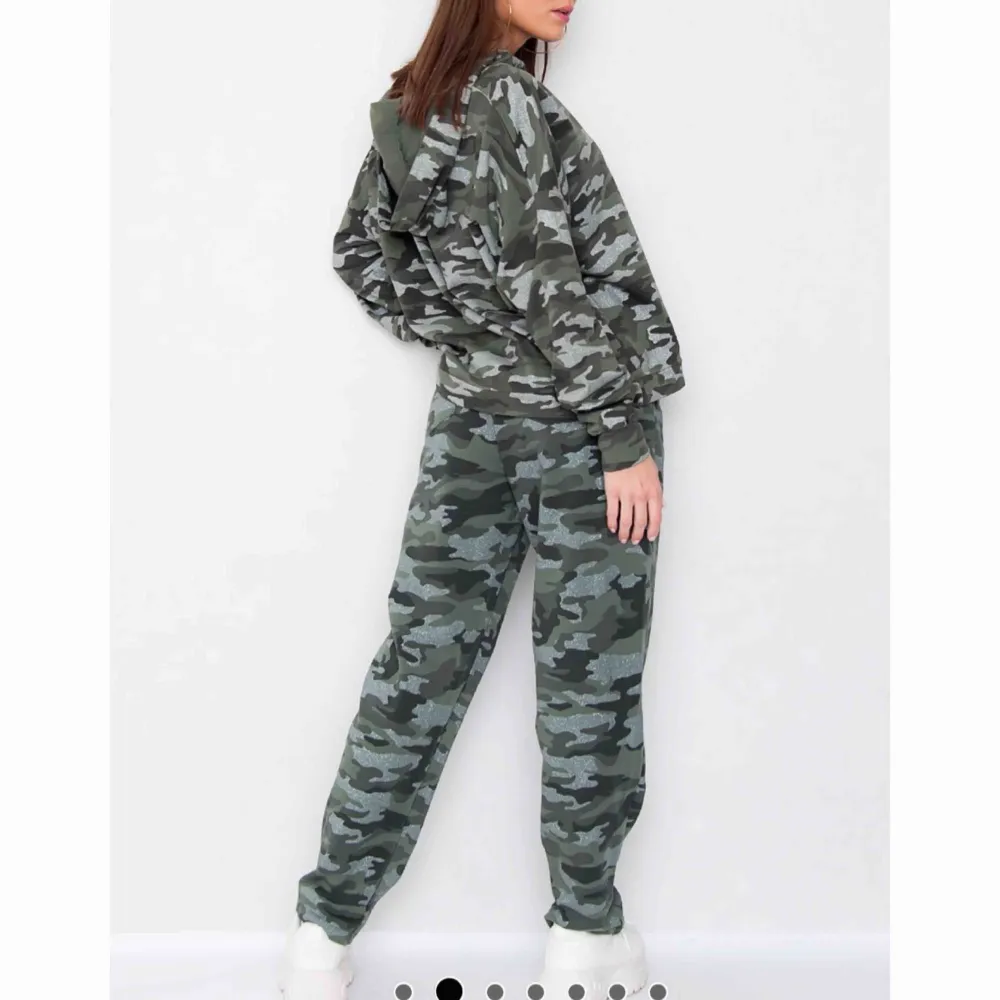 Camo tracksuit från JFR ✨🦋 ( ord pris 499:-). Hoodies.