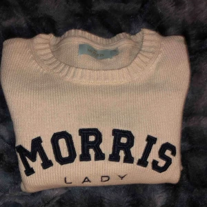  - HELT NY tjocktröja från Morris Lady. Köpt förra året men har bara testat den, inte min stil så kommer ej till användning. Nypris: 1400 kr. Frakt tillkommer