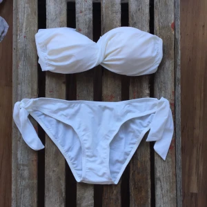  - Vitt bikiniset Aldrig använd