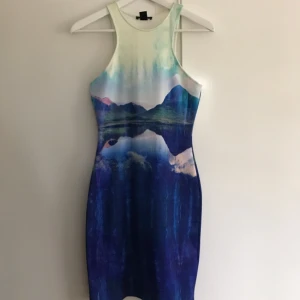  - Klänning från HM. 