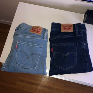Levis jeans - Levisjeans i modellen 720 high rise super skinny. Endast använda ca 2 gånger och superbra skick. Supersköna i materialet😍 Ljusblåa i storlek W26 L28 och mörkblåa i W25 L28.