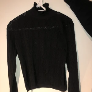 TRÖJA CHIQUELLE - Söt tröja från CHIQUELLE.💙 