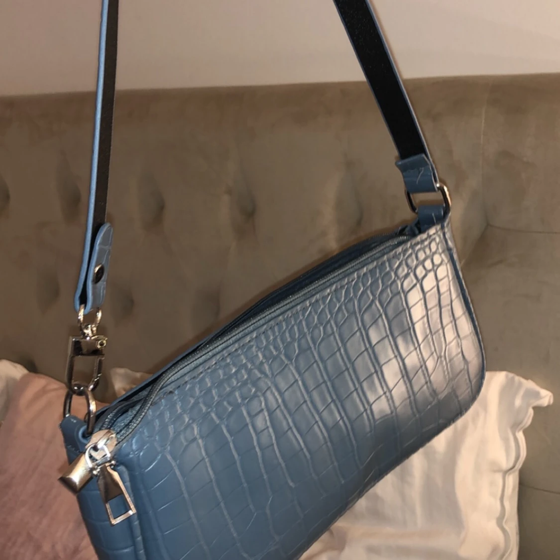 Jättefin Axelväska