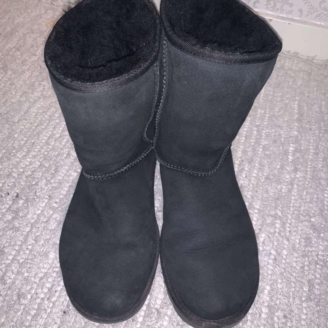 UGGS - 91
