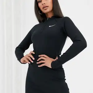Nike klänning storlek 36. Använd 2 gånger 