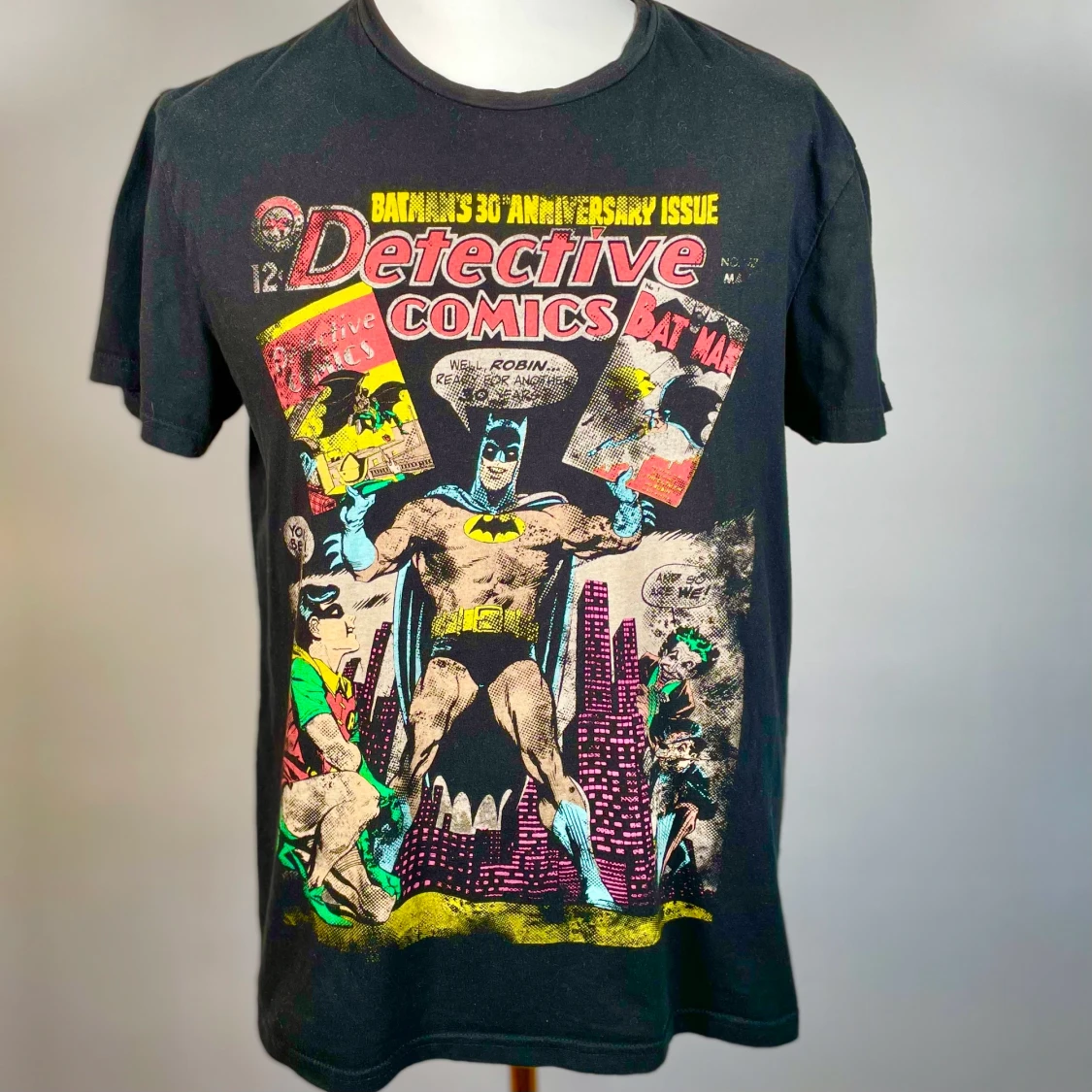 Batman DC Comic 30th Anniversary T-Shirt - 90
