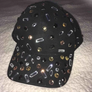  - En oanvänd, jättefin keps som inte har kommit till användning. • Köparen står för frakt!