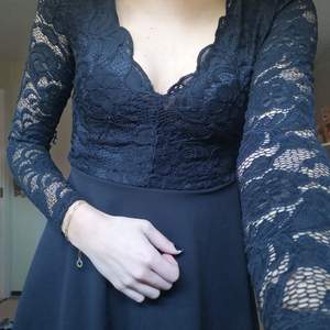Jättefin svart klänning som är endast använd en gång!