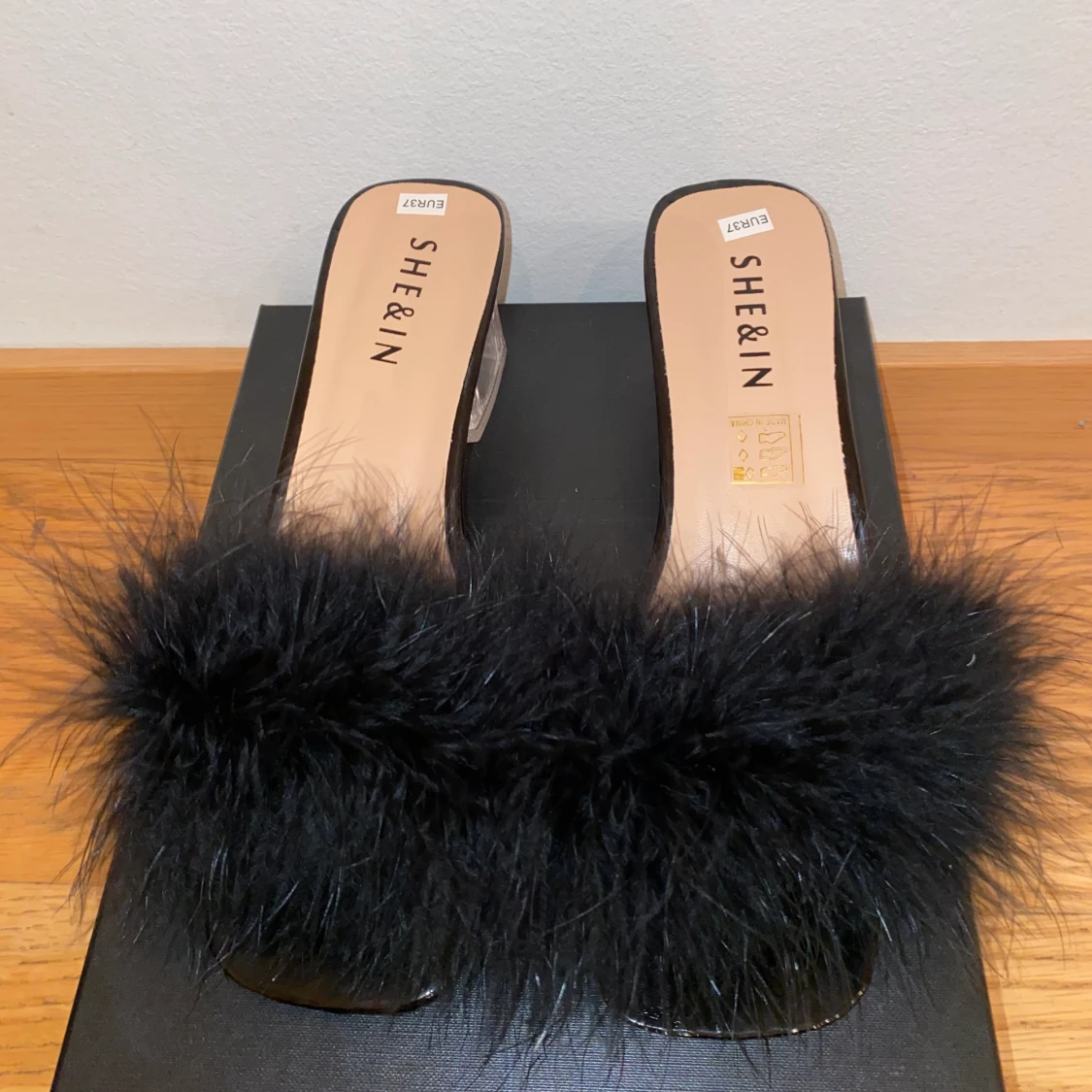 Nya klackskor strl 37 - 90