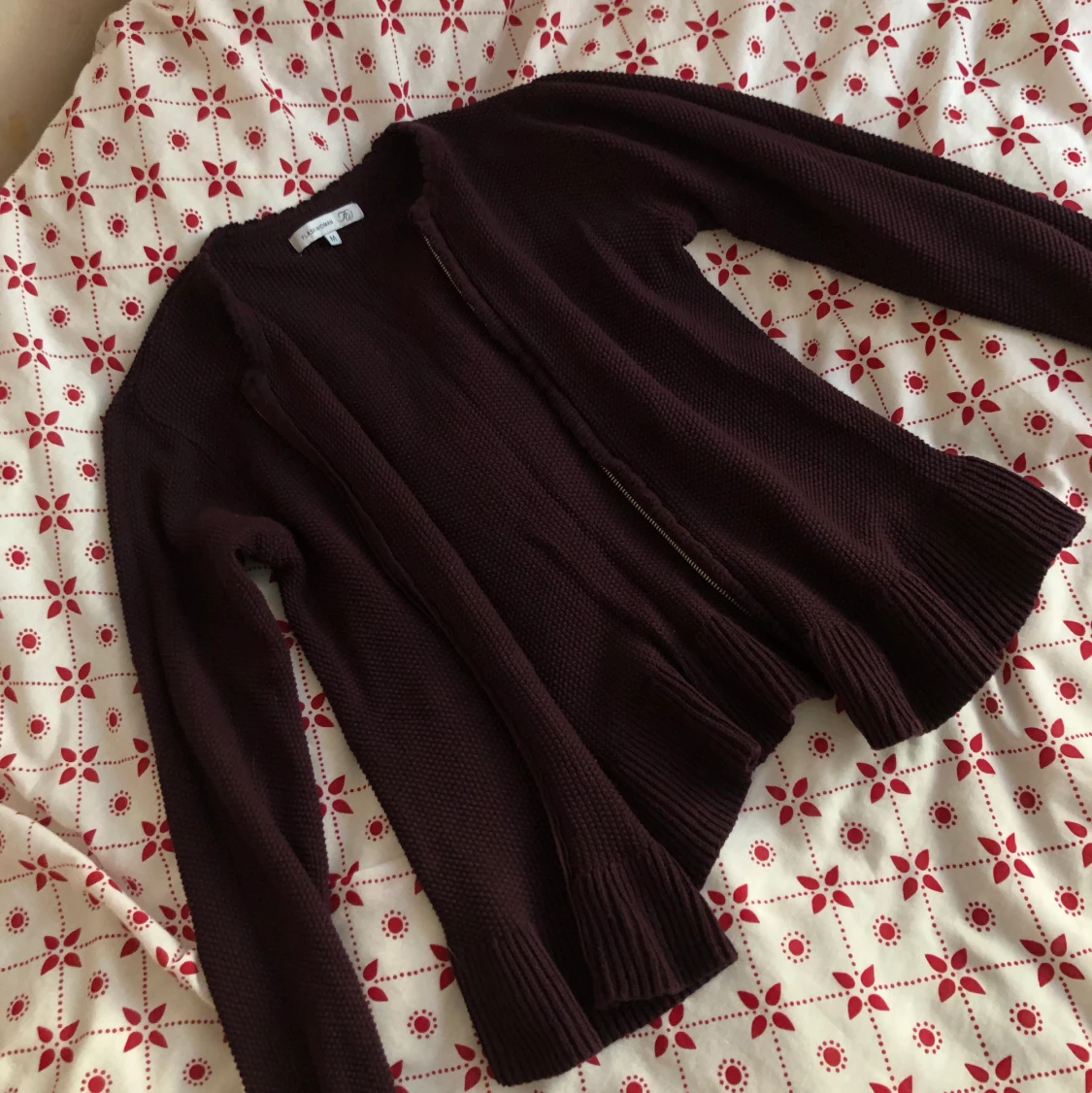 Vinröd stickad kofta