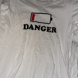 T-shirt  - T-shirt i storlek S