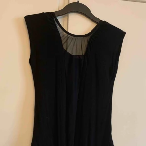  - Knappt använd body med mesh i mitten