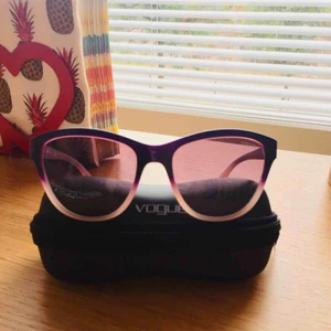  - Äkta Vogue i helt OK skick.