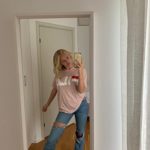 Oversized t-shirt - En skit snygg oversized t-shirt från fila. 