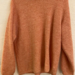 Lindex stickad  - Lindex stickad tröja, storlek m. Skicka privat om ni är intresserade🦋