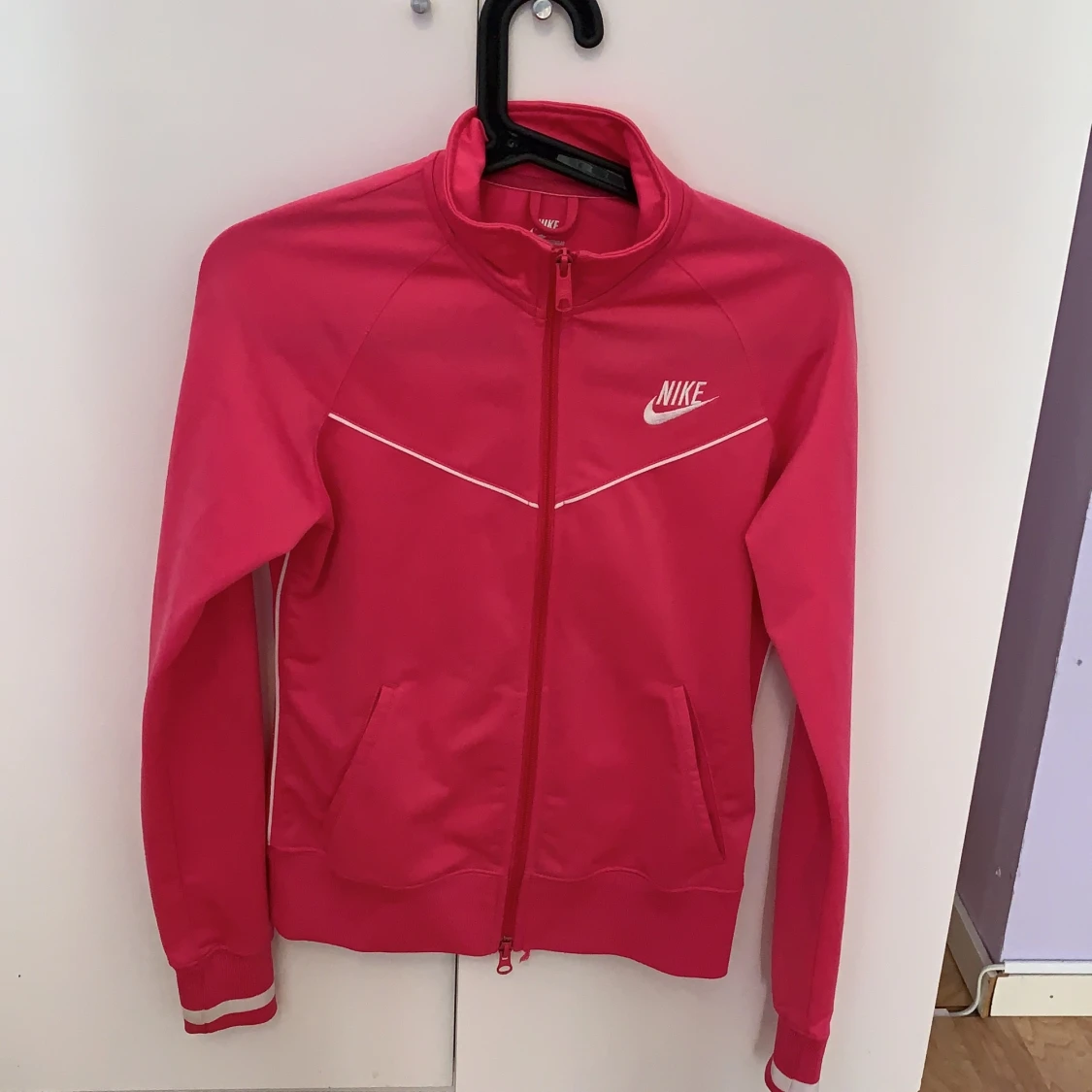 Nike rosa träningszip tröja