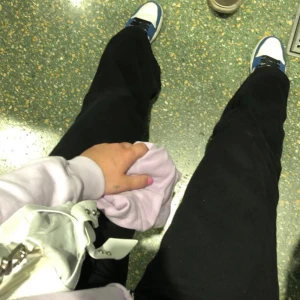 Säljer mina snygga jeans från junkyard - Superbra skick, inte alls mycket använda🥰 raka i modellen🥰