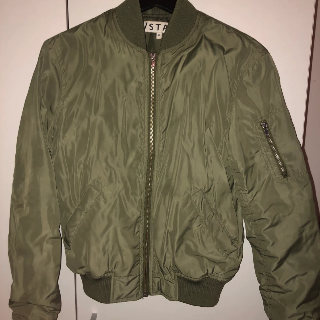 Grön bomberjacka  - 90