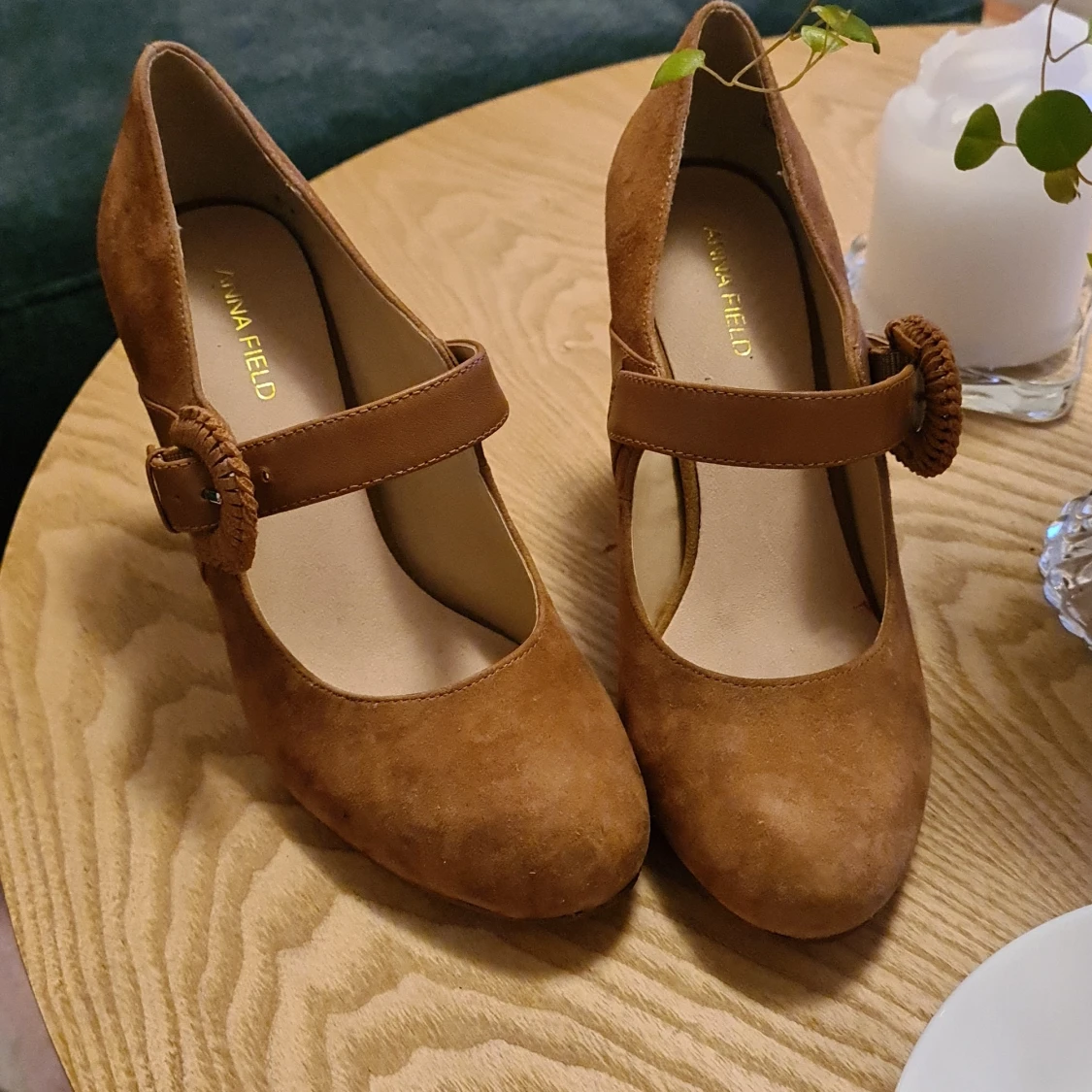 Nya vintage skor i äkta skinn stl 38 250