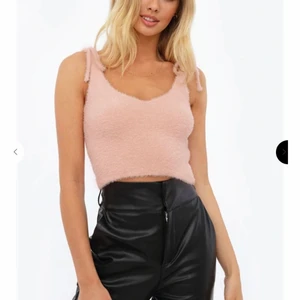 Rosa linne - Jätte skönt och snyggt rosa linne från chiquelle! Använt ca 3 gånger