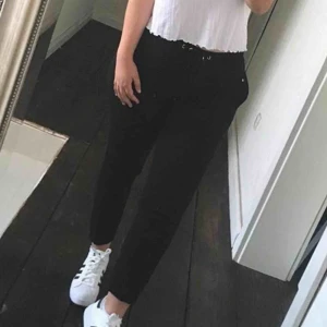  - Köpta från HM 1 år sen för 299kr, säljs på grund av har gåt upp i vikt 😭