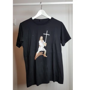  - Jesus star wast thsirt. 