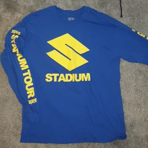 Justin Bieber merch, strl Large  - Cool Justin Bieber longsleeve. Passar även medium. Sparsamt använd! Köpt på asos en gång i tiden. Betala med swish, köpare står för frakt. 