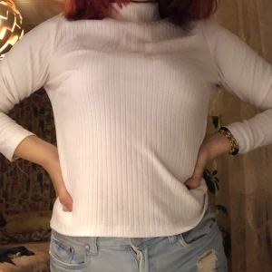 vit sweatshirt  - fint tyg