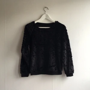  - Jättemysig tröja