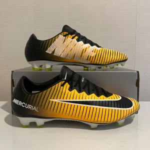 Nike Mercurial Vapor 11 Elite FG - Nike Mercurial Vapor 11 Elite FG “Lock In. Let Loose”🐝, Skick- 9.5/10