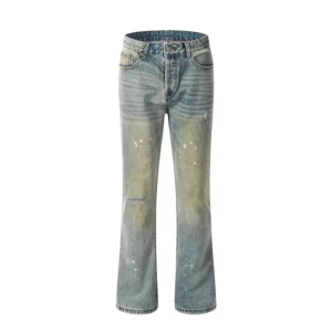 Flared/bootcut jeans  - Ett par jeans från 11kn studios som knappt är använda. Passformen är lite lösare där nere så dom sitter som ett par flared jeans. Köpta för 600kr ungefär 
