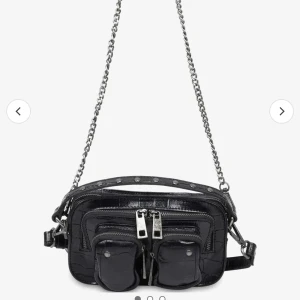 Nuno väska  - En väska som jag knappt använd i nyskick och super söt och fin 