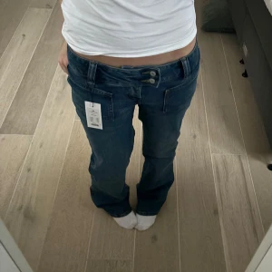 Lågmidjade jeans! - Aaass snygga jeans från lager 157 som tyvärr inte har kommit till användning! Helt nya med lapparna kvar💕💕 Jag är 165💕