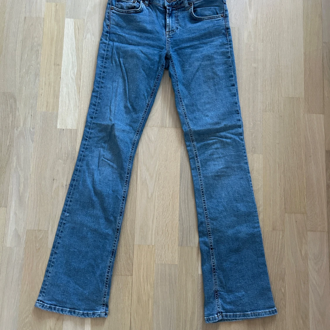 Zara Low waist jeans - 90