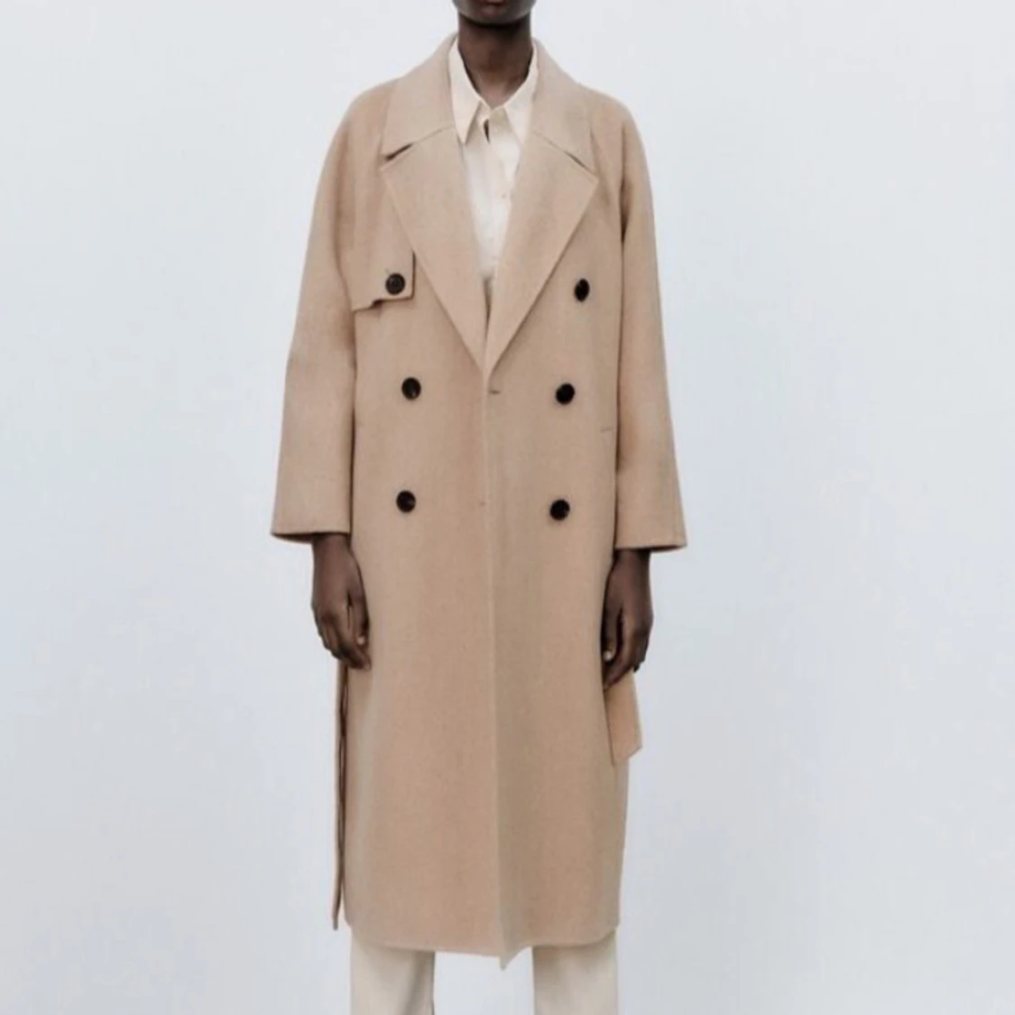 Beige kappa med bälte från Zara Ullmix strl S - 91